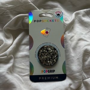 CLAIRES POPSOCKET SHINY SILVER AND BLACK BRAND NEW